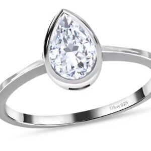 Moissanite Pear Solitare Ring Size 8